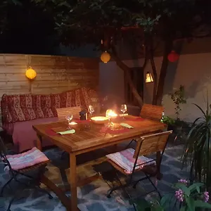Ferienhaus Maison Atypique Au Pied Du Chateau, Montélimar